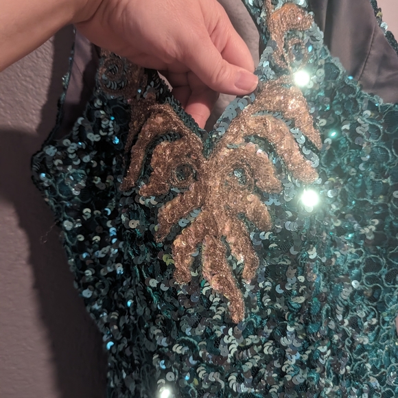 Vintage Mike Benet Formals Green Sequined/Beaded Gown Sz 8 - Picture 7 of 10